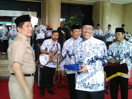 Pencarian PGRI Gunungsitoli - Persatuan Guru Republik Indonesia Cabang Gunungsitoli